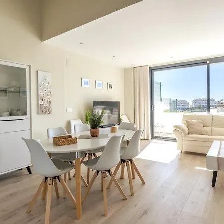 Holiday home Terraced House Close Town *